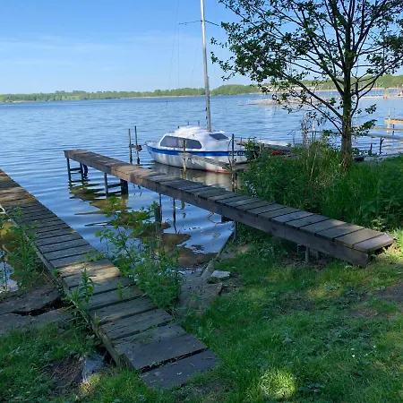 Semesterbostad Gemuetlicher An Der Mecklenburgischen Seenplatte *