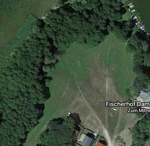 Gemuetlicher An Der Mecklenburgischen Seenplatte Semesterbostad Jabel