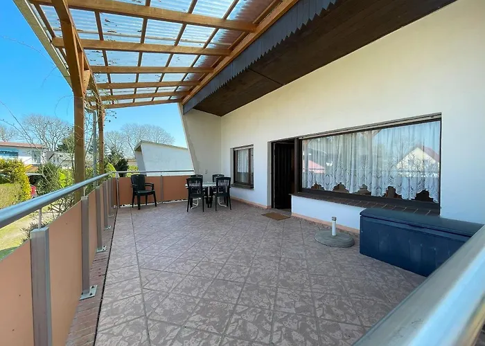 Gemuetlicher An Der Mecklenburgischen Seenplatte Semesterbostad